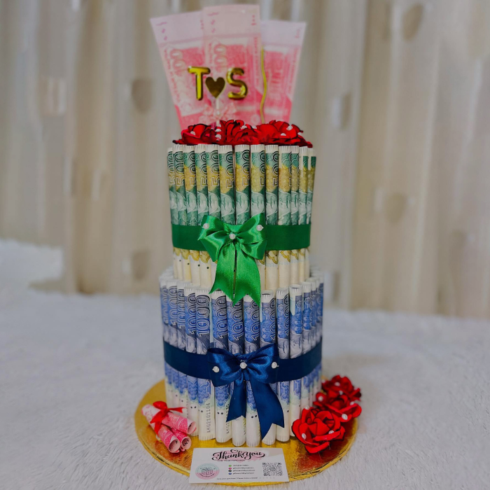 Creative Surprise Money Cake Gift