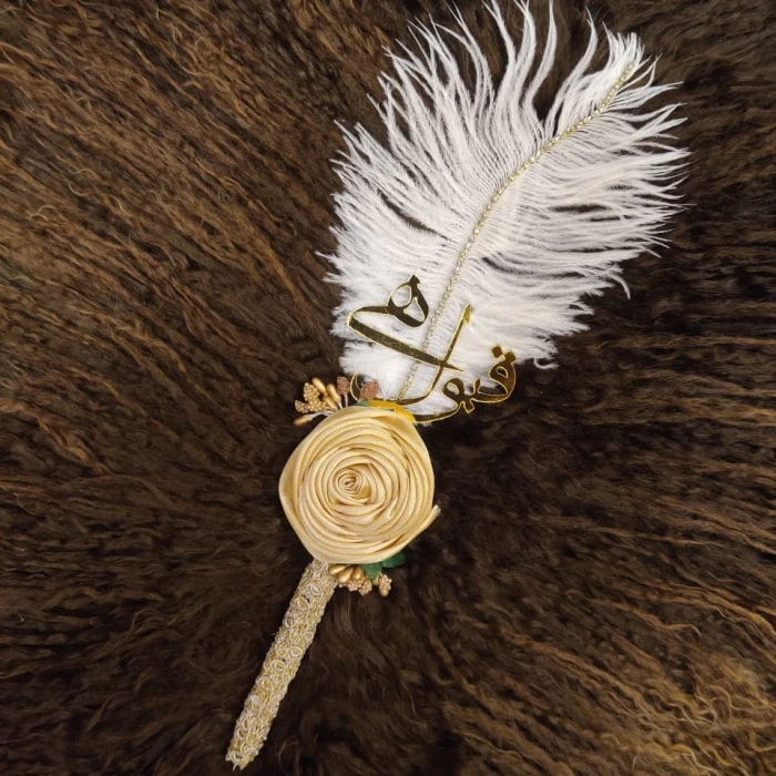 Feather Nikkah Pen – Elegant Gold Lace & Floral Design