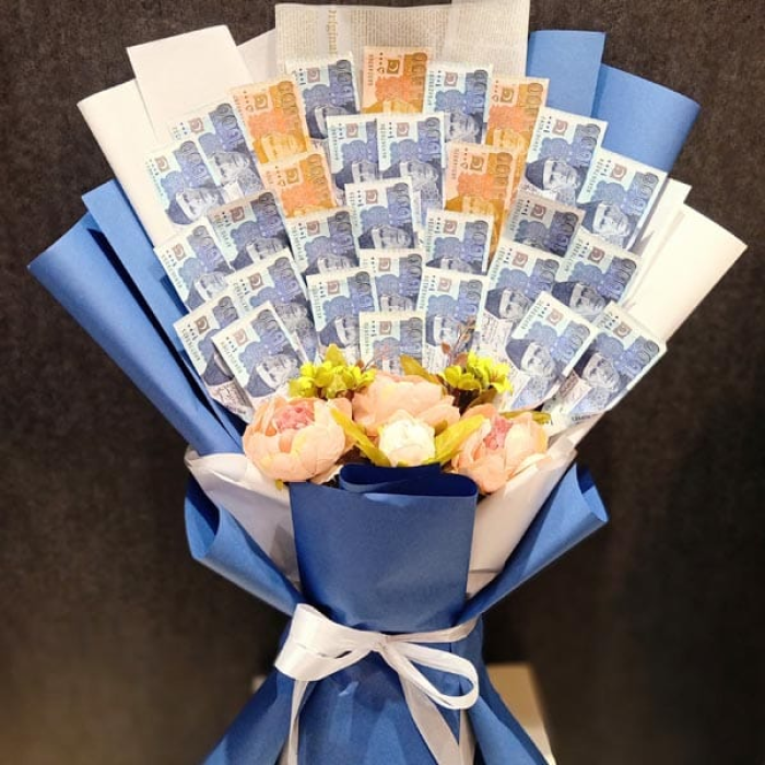 Luxury Cash Bouquet Send a Premium Money Gift in Pakistan