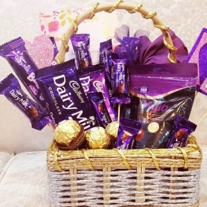 Dairy Milk Lover Basket Premium Cadbury Gift Hamper Pakistan Dairy Milk Lover Basket Premium Cadbury Gift Hamper Pakistan