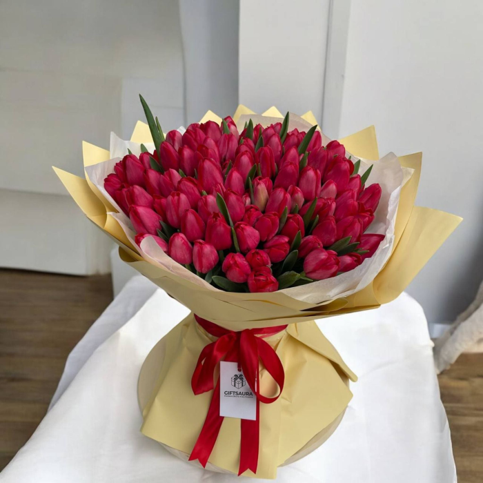 Bella Red Tulip Bouquet 50 or 100 Fresh Red Tulips cover image 1