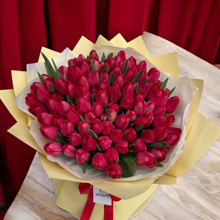 Bella Red Tulip Bouquet 50 or 100 Fresh Red Tulips