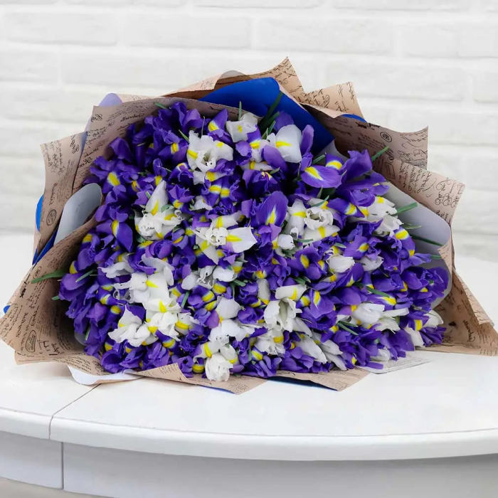 Luxury Iris Harmony Bouquet cover image 1