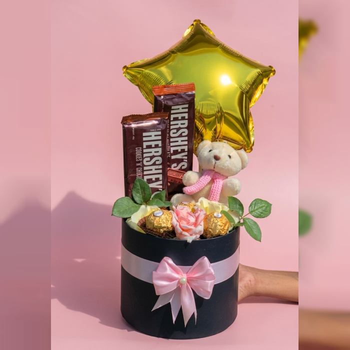 Golden Star Hershey’s Gift Box Luxury Chocolate Gift Box