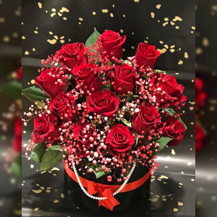 Scarlet Luxe Red Rose Flower Box Luxury Romantic Gift Pakistan