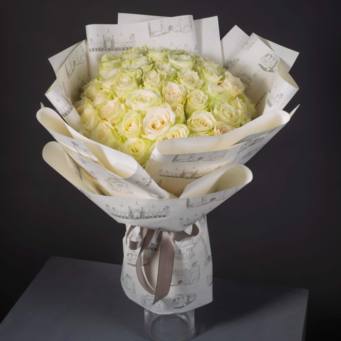 Golden Glow Flower Bouquet Luxe Imported Roses Golden Glow Flower Bouquet Luxe Imported Roses