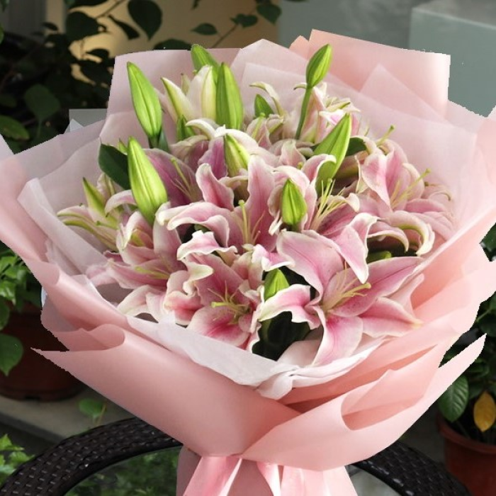 Elegant Pink Lily flowers Bouquet