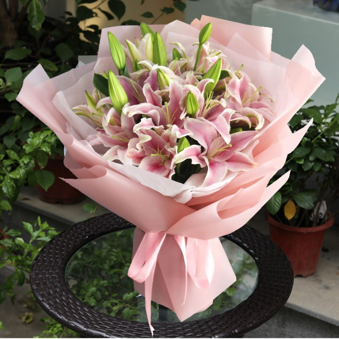 Elegant Pink Lily flowers Bouquet cover image 1
