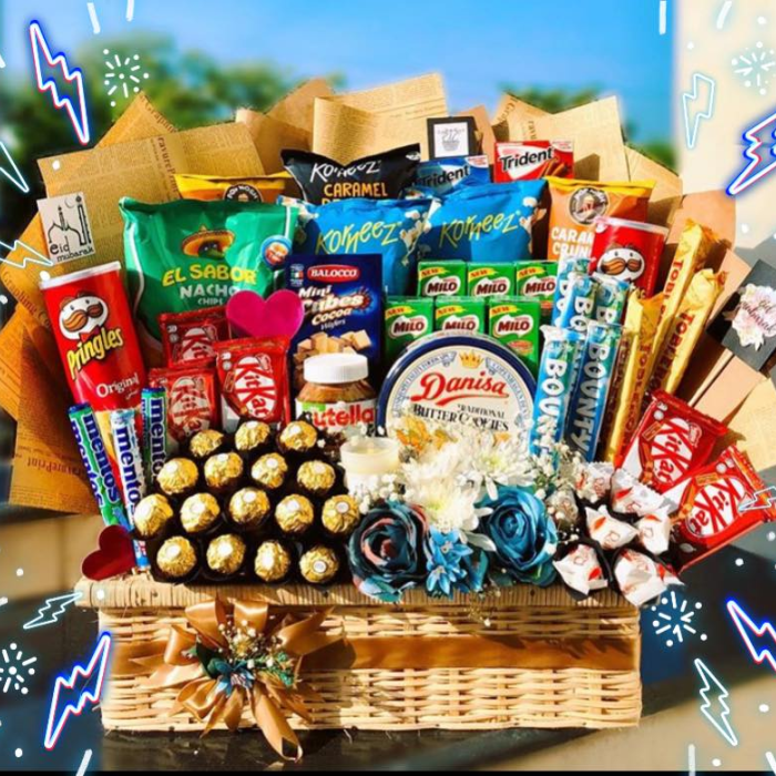 Chocolate & Snacks Basket Deluxe Gourmet Snack Hamper Chocolate & Snacks Basket Deluxe Gourmet Snack Hamper