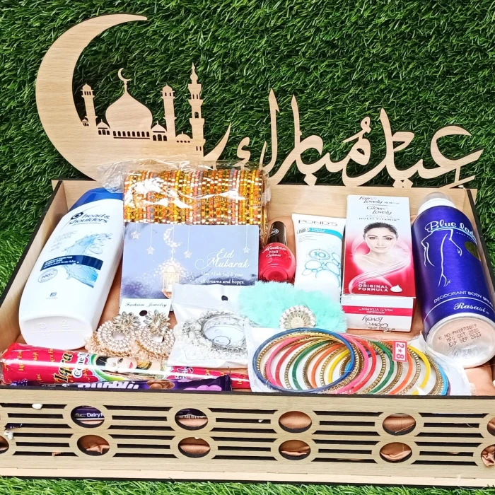 Eid Gift Basket for Her – Personalized Treat Basket with Custom Photo