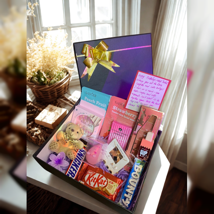 Pink Glam Chic & Stylish Gift Box for Wife Pink Glam Chic & Stylish Gift Box for Wife