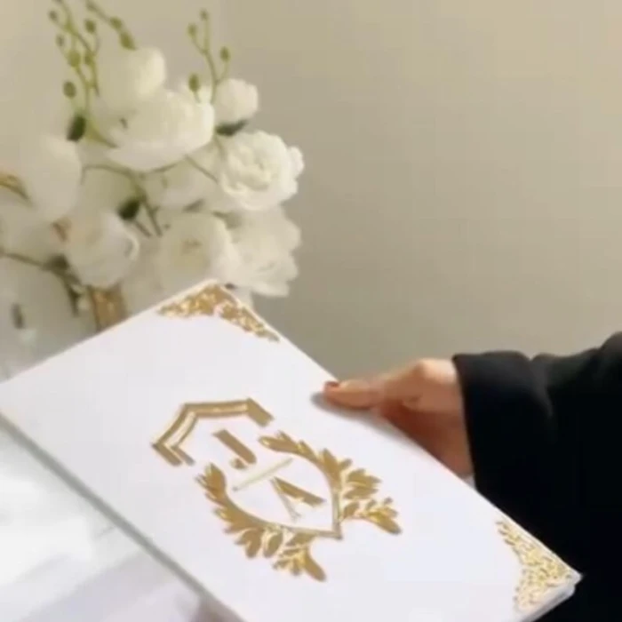 Customizable Handcrafted Nikkah Booklet Elegant Islamic Marriage Contract Folder cover image 3